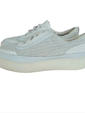 FRYE AND CO. Taylor Crochet Platform Low Top Sneakers Women's 10 Ivory Padded